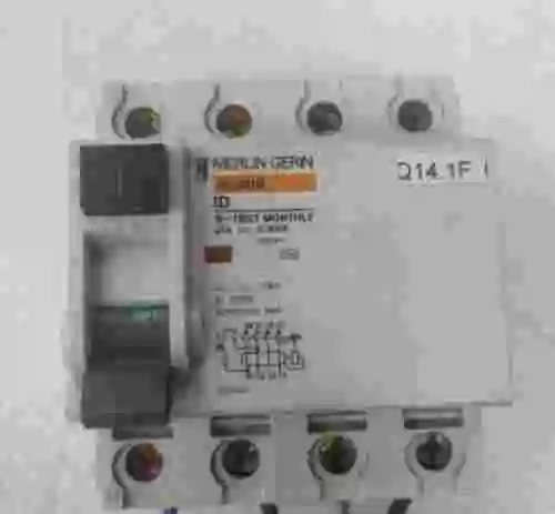 1. MERLIN GERIN 25A 0.300A 400V