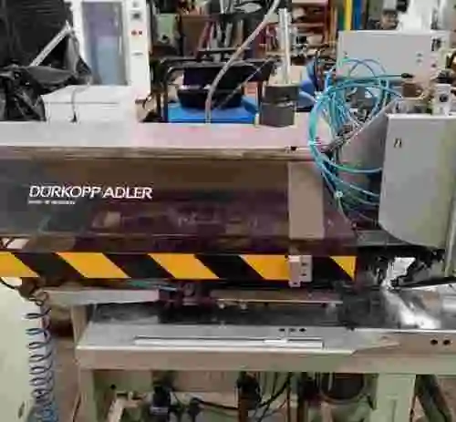2. Máquina de coser automática de bolsillo Durkopp Adler 745-22