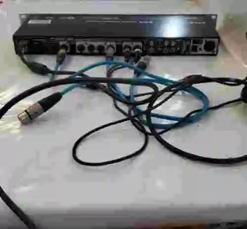 3. Mezclador de 4 zonas PHONIC
