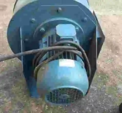 5. Turbina extractora Sodeca trifasica 5,5 hp.
