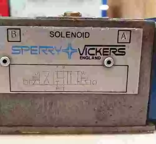 3. Sperry Vickers - Válvula Hidráulica