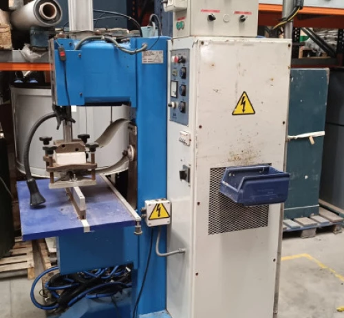 3. Soldadora de alta frecuencia AEM SMX 7-2000