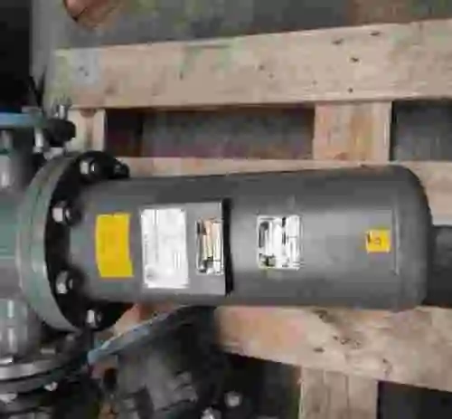 4. Separador de Humedad con purga automática.