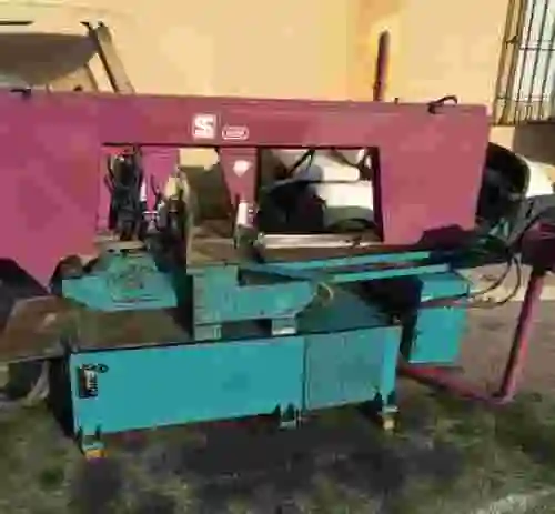 3. MAQUINA DE CORTADORA DE METAL A CINTA  SABI BR 440-610