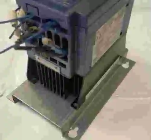 1. Variador de frecuencia FUJI FRN0.75C1S-2J