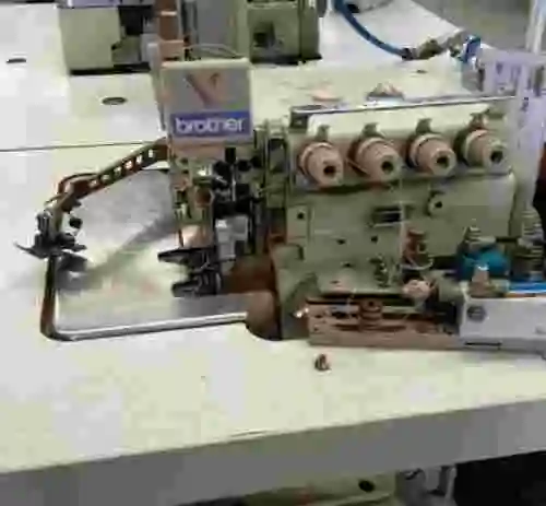 2. Lote de 2 máquinas de coser BROTHER MA4-V61-65-5