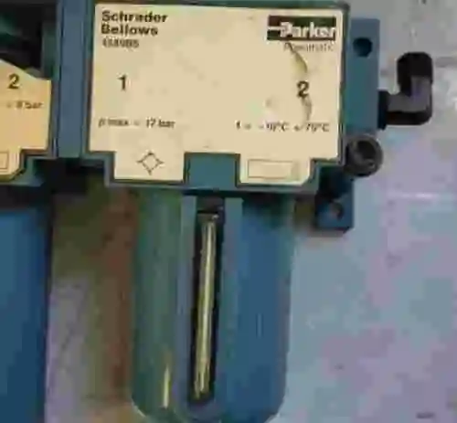 2. Parker Schrader Bellows B4599B + 4589BS