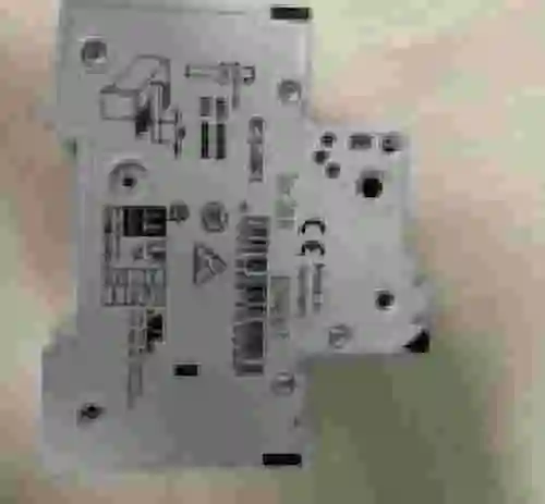 2. Interruptor SIEMENS 5SY44 MCB C16 400V