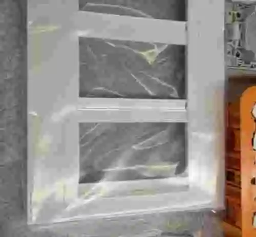 2. Puesto de trabajo empotrar 3 filas SCHNEIDER U22.734.18