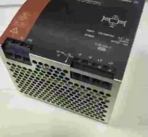 1. Fuente de alimentación WEIDMULLER CP SNT 250W 24V 10A