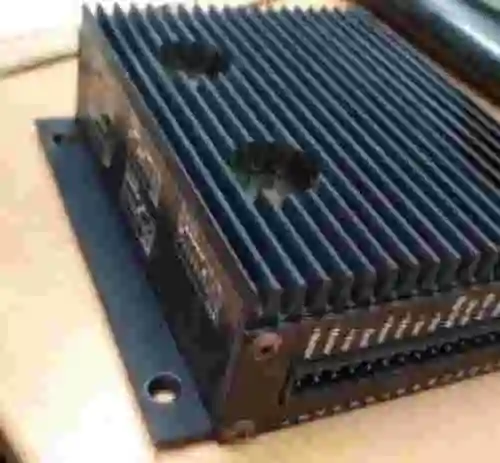3. Maxon Motor Control 4-Q-DC amplificador de servo