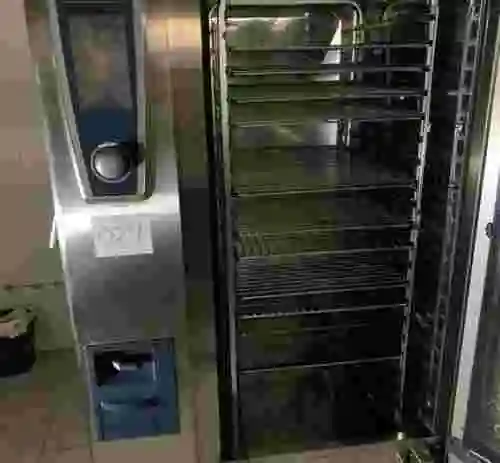 7. Horno Profesional Rational SCC WE 202