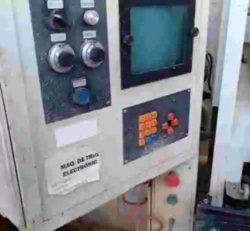 2. Embolsadora de corchos TC-3055