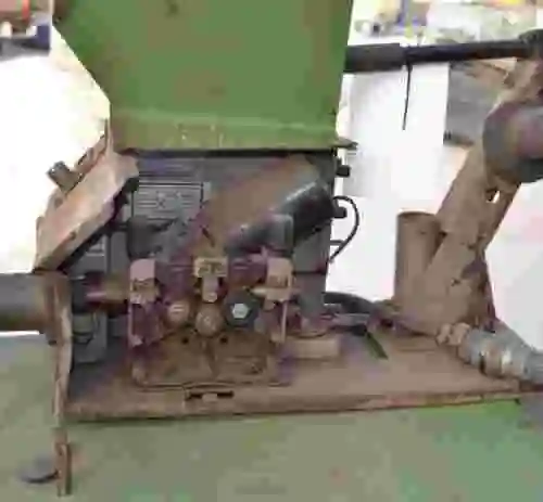 5. MAQUINA SOLDAR DE HILO ESAB