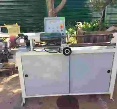 Maquina de corte y conformado.
