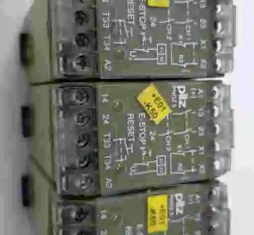 2. RELE DE SEGURIDAD PILZ PNOZ 5 LOTE DE 3 UNIDADES