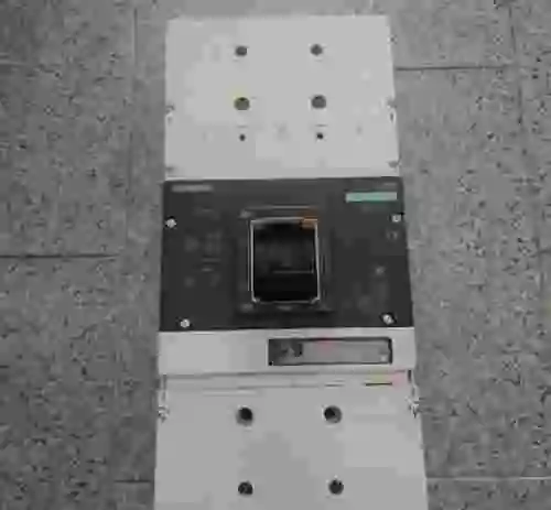 3. SIEMENS  3VL6780-1AA36-0AA0 INTERRUPTOR DE RED  800A