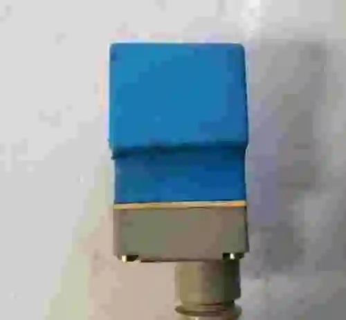 2. Bobina para electrovalvula 24v DANFOSS 018Z6457