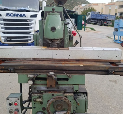 2. Fresadora FEXAC UP