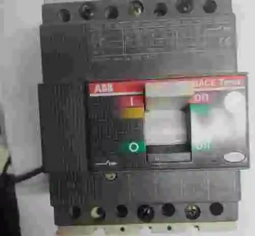 2. ABB SACE TMAX T1C 160 25A