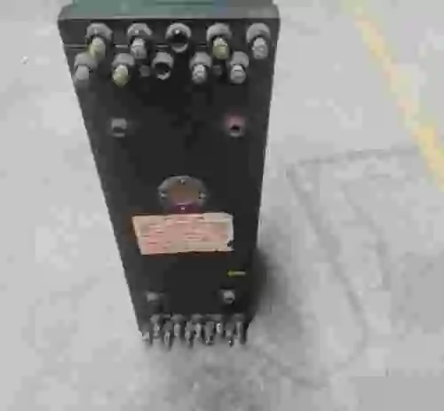 4. GENERAL ELECTRIC TXC 62D20A SUELO DIRECCIONAL SOBREINTENSIDAD DE CORRIENTE RELE