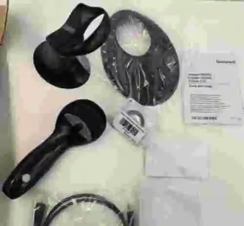 1. Kit de escáner de código de barras Honeywell Voyager MS9520