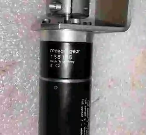 4. MAXOM MOTOR 147586