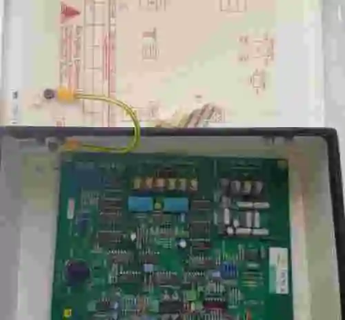 2. Detector de humo lineal de haz óptico FIRE-RAY 2000	(incompleto)