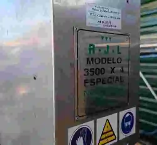 2. PRENSA HIDRAULICA PARA 4 MATRICES R.J.L 3500 X 4 ESPECIAL
