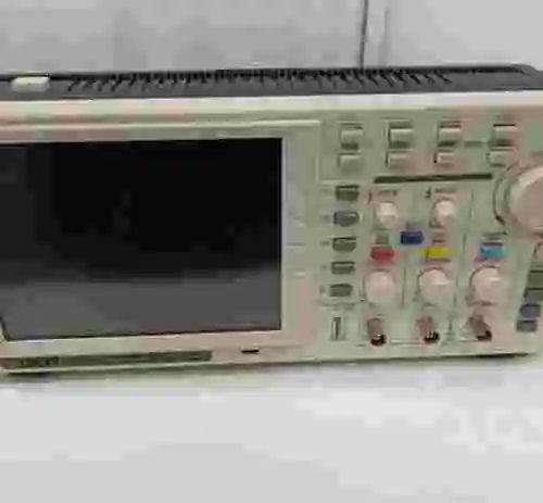 1. Osciloscopio de memoria digital OWON PDS5022S