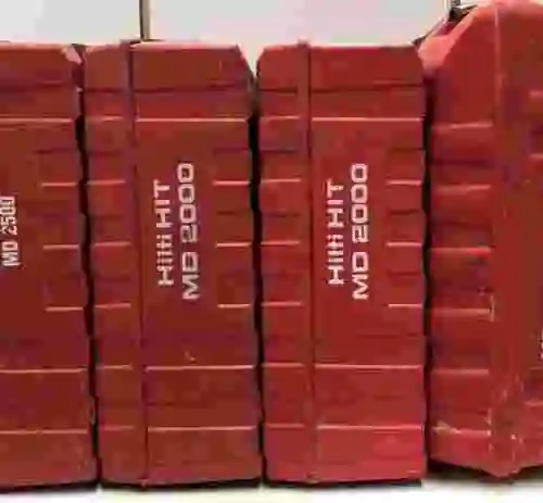 2. CARGADORA DE TORNILLOS HILTI + PISTOLAS APLICADORAS DE RESINAS