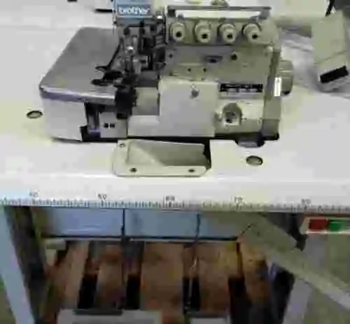2. Lote de 2 máquinas de coser BROTHER MA4-V61A-65-5