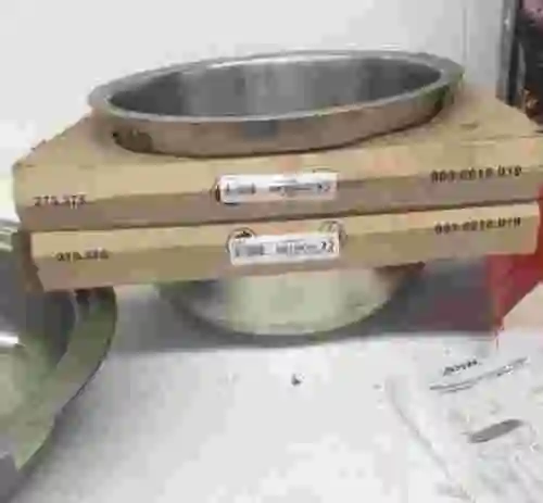 3. Lote de lavabo Inox dos senos+ dos lavabos individuales + una barbacoa.